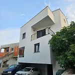 Picikato Apartamento Bilice